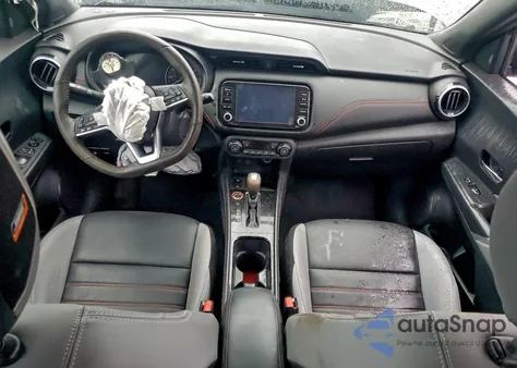 2023 Nissan Kicks Sr z USA, uszkodzony, nr VIN 3N1CP5DV3PL474715